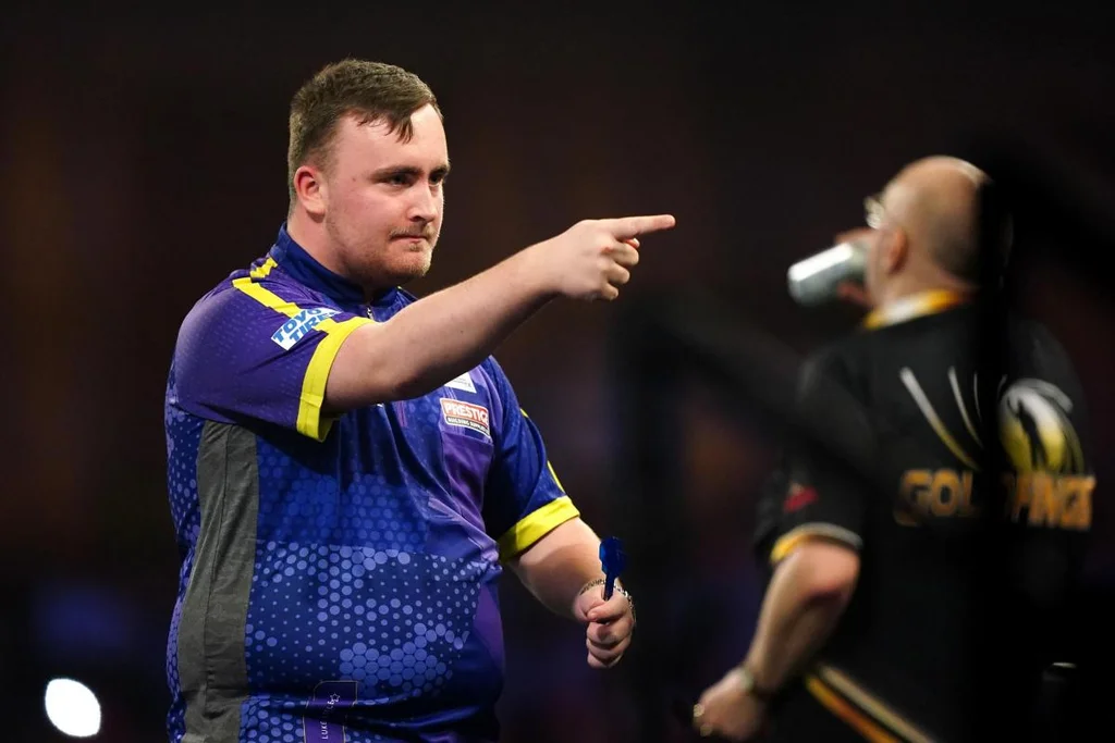 Luke Littler's Duelo in het Europese Darts Kampioenschap